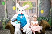 Henrikson family Easter Bunny 2021
